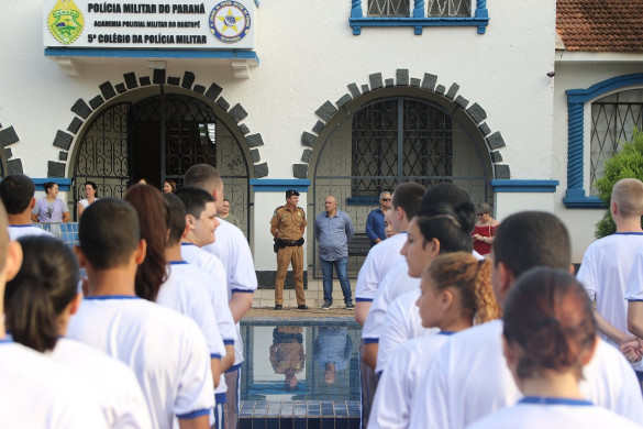 Deputado convoca comunidade para validar colégios cívico-militares