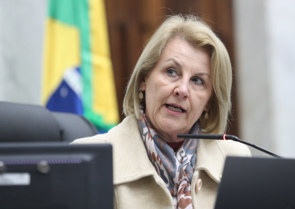 Deputada Márcia Huçulak (PSD) chama população para vacinação “extra-muros”