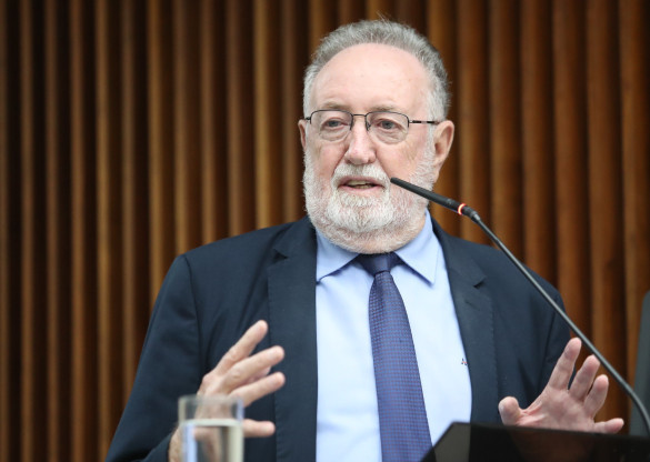 Em discurso no Plenário, deputado Tercilio Turini (MDB) reforça urgência da vacinação contra gripe no Paraná