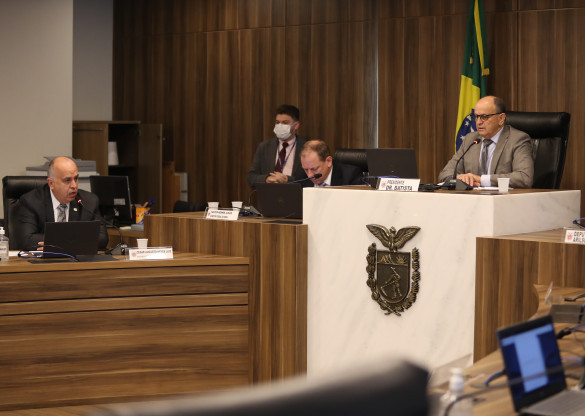 Secretário da Saúde faz na Assembleia Legislativa chamado estadual para o Dia D da Vacinação