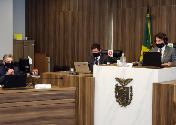 Representantes da Anoreg participam de reunião da Comissão que analisa projetos que alteram as taxas de cartório