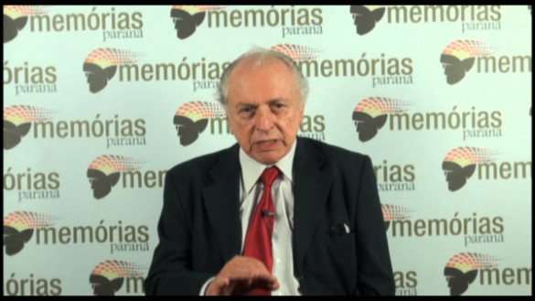 Assembleia destaca atuação do ex-deputado Léo de Almeida Neves