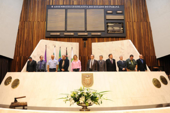 Centenário do Escotismo no Paraná é comemorado durante sessão solene na Assembleia Legislativa
