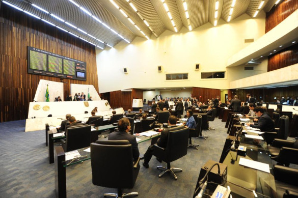 Deputados aprovam projeto para disciplinar o descarte de filmes de radiografia usados