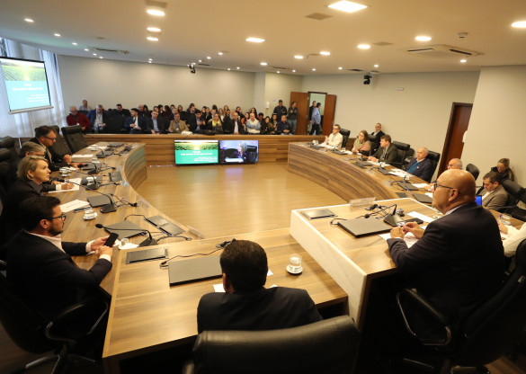 Frente Municipalista debate ações para promover e fortalecer a qualificação profissional e a geração de emprego e renda