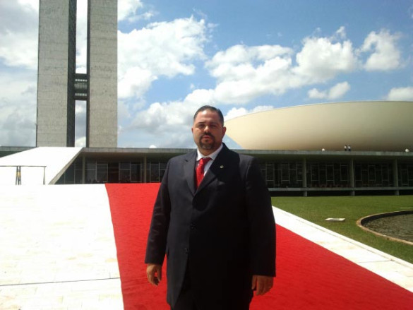 Presidente da Unale, Artagão Júnior participa de reunião no Congresso sobre o Pacto Federativo