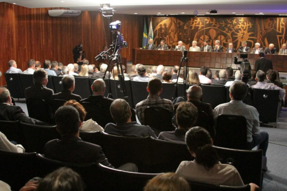 Iapar celebra 44 anos com homenagens e debates sobre as perspectivas para o futuro
