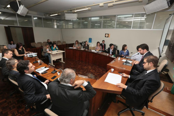 Comissão de Revisão do Regimento Interno define medidas disciplinares para casos de quebra de decoro