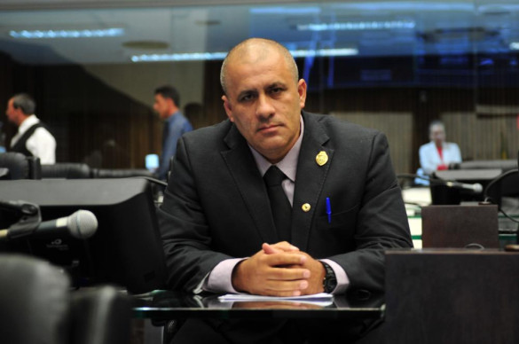 Comissão aposta na profissionalização e na regionalização do turismo