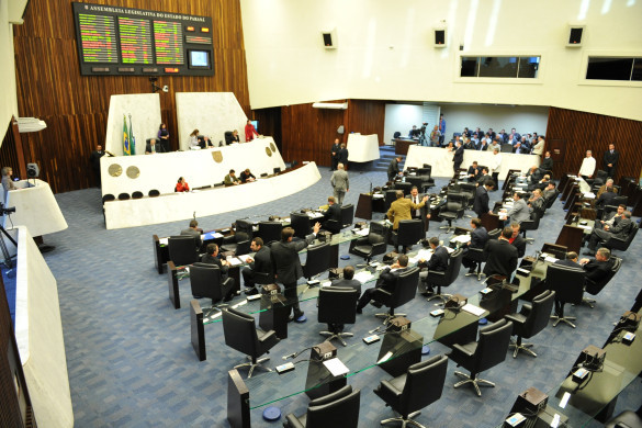 Assembleia aprova 15 projetos de lei e decide manter dois vetos