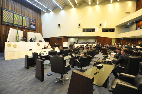 Deputados aprovam pauta com 22 projetos de lei