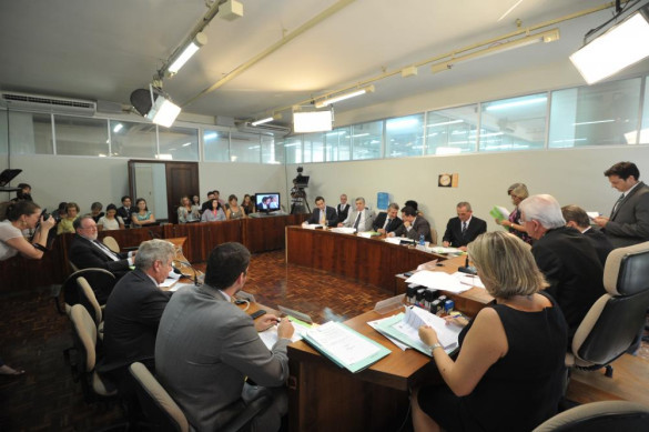 CCJ aprova Quadro Próprio dos Peritos Oficiais do Estado