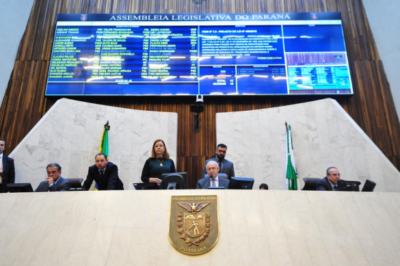 Projeto que isenta pessoas de baixa renda do pagamento de inscrição em concursos passa em segundo turno
