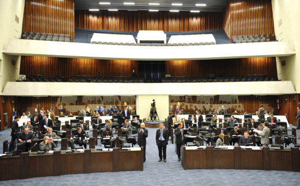 LDO 2013 passa pelo Plenário em segunda discussão