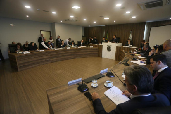 Emendas que tratam da reforma administrativa serão analisadas pela CCJ na terça-feira (23)