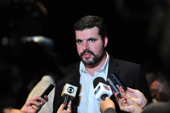 Deputado Lupion rebate declarações de promotora de Justiça em audiência sobre limites da Escarpa Devoniana