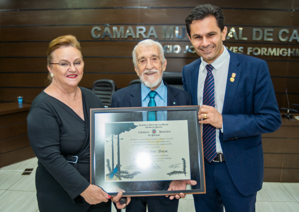 Em noite festiva, JJ Duran recebe o título de Cidadão Honorário do Paraná