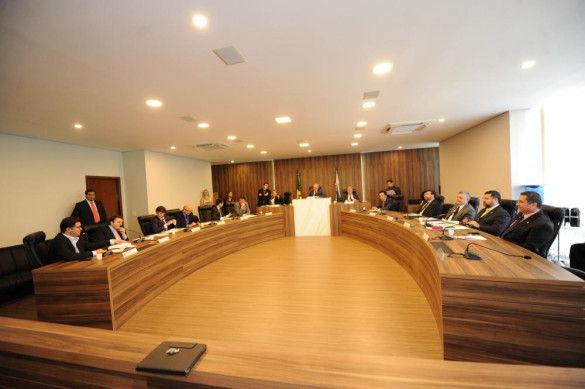 CCJ rejeita recursos que pretendiam manter emendas ao projeto da AGEPAR