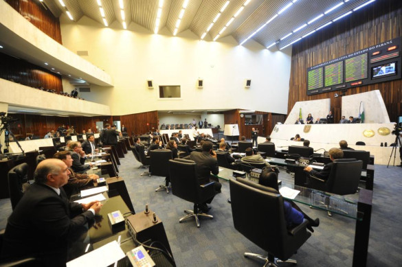 Pauta da sessão plenária de segunda-feira (1º) relaciona sete projetos