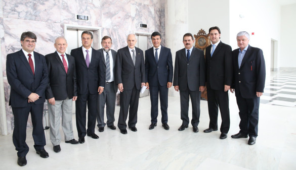 Legislativo participa da posse de novos secretários de Estado