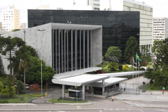 Reajuste para servidores e membros da Defensoria Pública volta à pauta da Assembleia na segunda-feira (18)