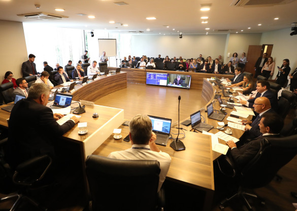 CCJ aprova projeto que chama atenção para a crise climática