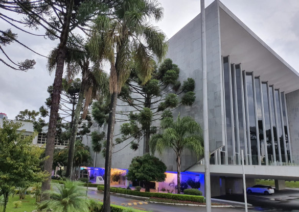 APOIO INCONDICIONAL À UCRÂNIA