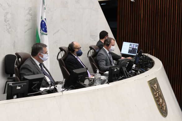 Secretaria de Saúde presta contas na Assembleia