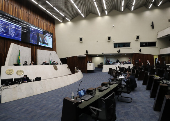 Assembleia aprova projeto que garante redução de taxas do Detran-PR para financiamento de veículos
