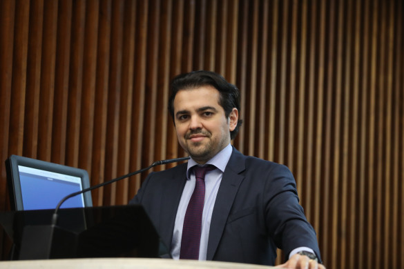 Projeto prevê exigência de aviso a consumidores quando houver abertura de cadastro com dados pessoais