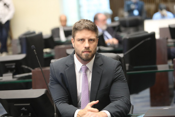 Deputado volta a pedir o fim da Substituição Tributária