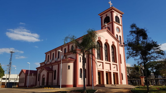 Deputado Cobra Repórter solicita Voto de Louvor para a Paróquia Santo Antônio de Cambé