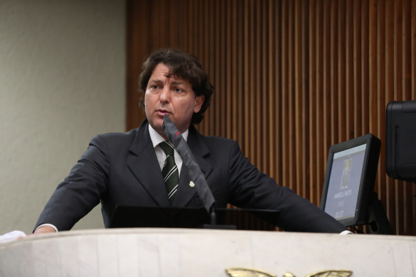 Anibelli Neto apresenta voto de pesar pela morte de Renato Follador