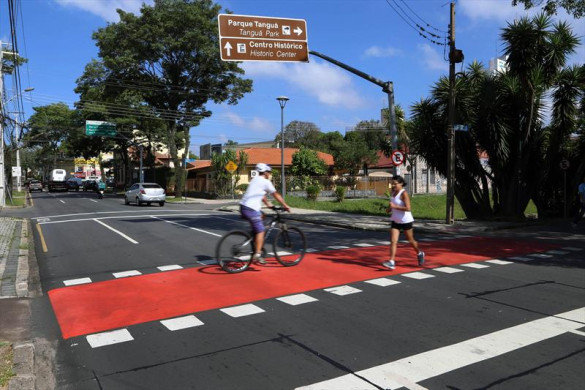 Assembleia aprova lei que prevê infraestrutura cicloviária em obras do estado do Paraná