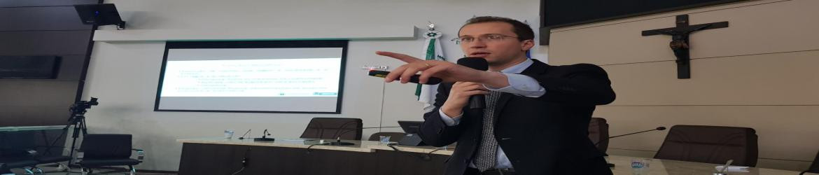 Dylliardi Alessi, diretor da Escola do Legislativo da Alep, foi um dos palestrantes no Ciclo de Capacitação para Cidadania