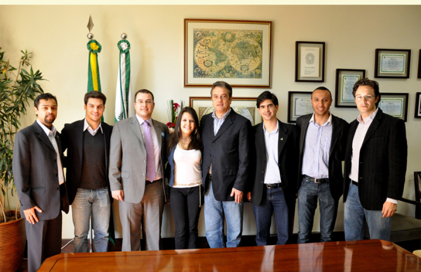 Representantes da Juventude do PSDB visitam Plauto interessados nas medidas moralizadoras da Alep