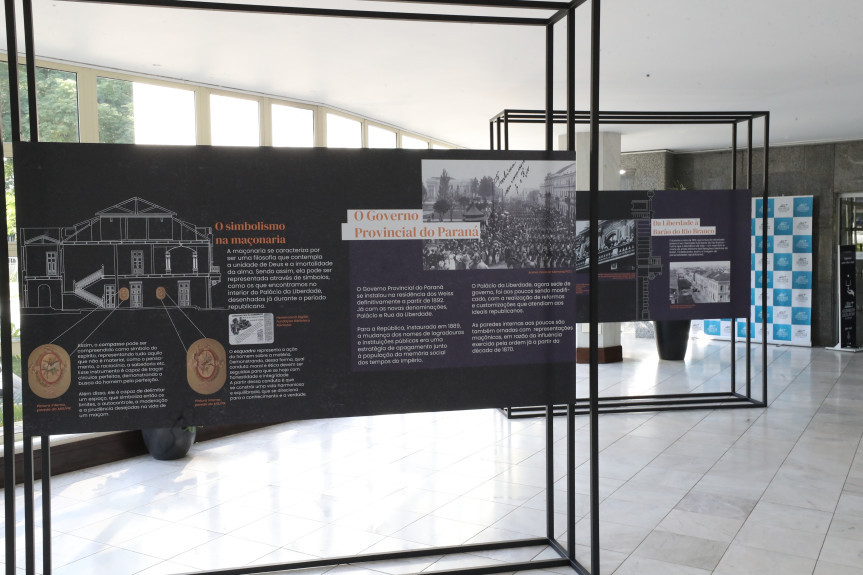 Também para celebrar os 55 anos do MIS-PR, foi montada no Espaço Cultural da Assembleia a Exposição “Transfiguração: As várias faces do Palácio da Liberdade”, que fica em cartaz até o dia 24 de maio.