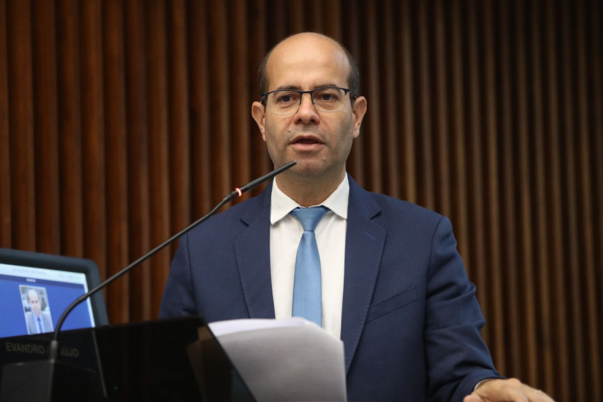 O deputado Evandro Araújo (PSD) foi o relator da matéria na Comissão Especial que debateu o código na Casa: “É um momento histórico para a comunidade autista, para todos os que esperavam garantias do estado de proteção a este público", disse.