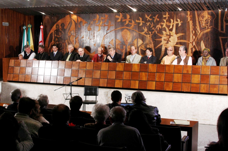 Movimentos Religiosos e Sociais Discutem Na Assembleia Instalação da Cultura da Paz No Estado