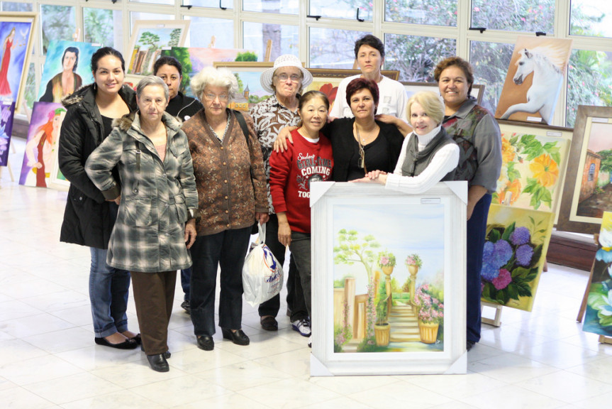 Exposição “tintas, Cores e Professores” é Aberta Na Assembleia
