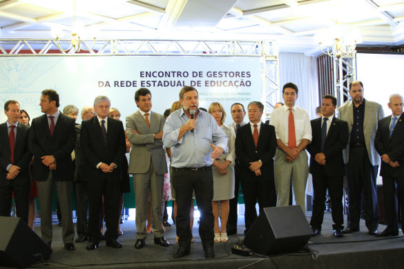 Legislativo prestigia encontro de gestores públicos de educação