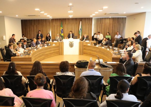 CCJ inicia a discussão de propostas do Executivo para áreas da Educação e Infância