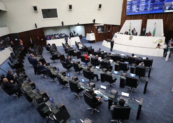 Assembleia amplia direito de informação dos consumidores paranaenses sobre a validade dos alimentos