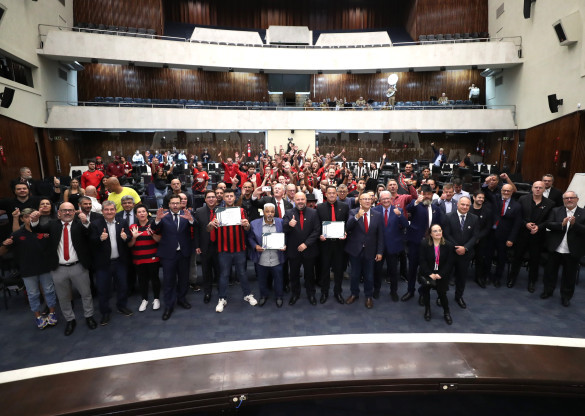 Assembleia Legislativa celebra centenário do Club Athletico Paranaense
