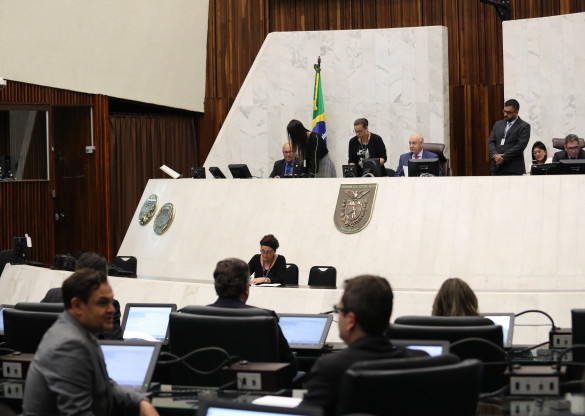 Assembleia vota projetos que tratam da defesa dos direitos das mulheres na sessão desta segunda-feira (2)