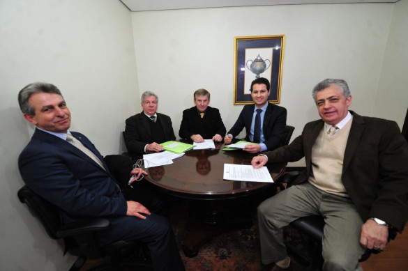 Projeto que cria cargos comissionados para o Teatro Guaíra é aprovado pela Comissão de Finanças