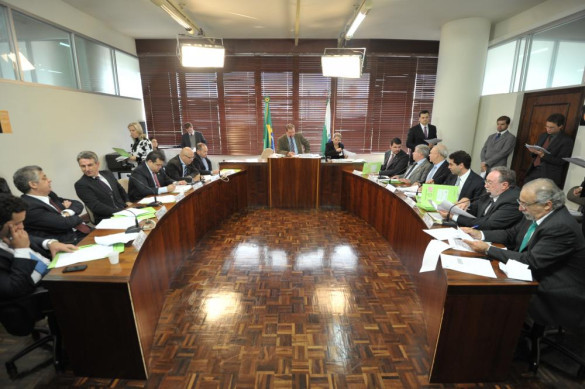 CCJ aprova projeto alterando lei que modificou remuneração dos procuradores do Estado