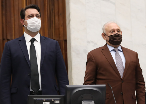 Assembleia realiza sessão de instalação da 3ª sessão legislativa com presença do governador Ratinho Junior