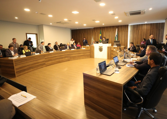 CCJ discute projeto que proíbe cobrança por ar-condicionado em transportes por aplicativos
