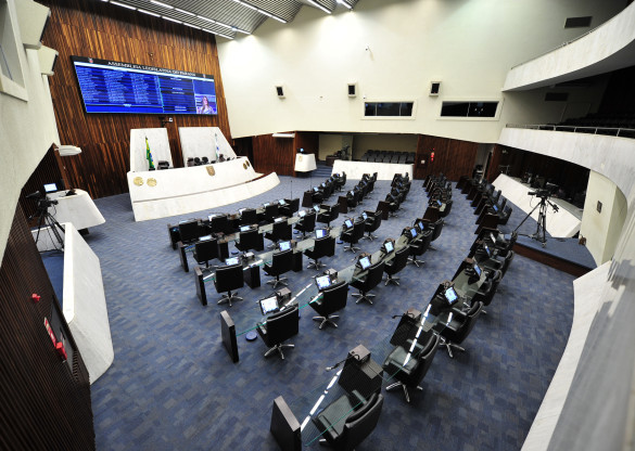 Assembleia Legislativa retoma sessões nesta segunda-feira (6) com a presença do governador